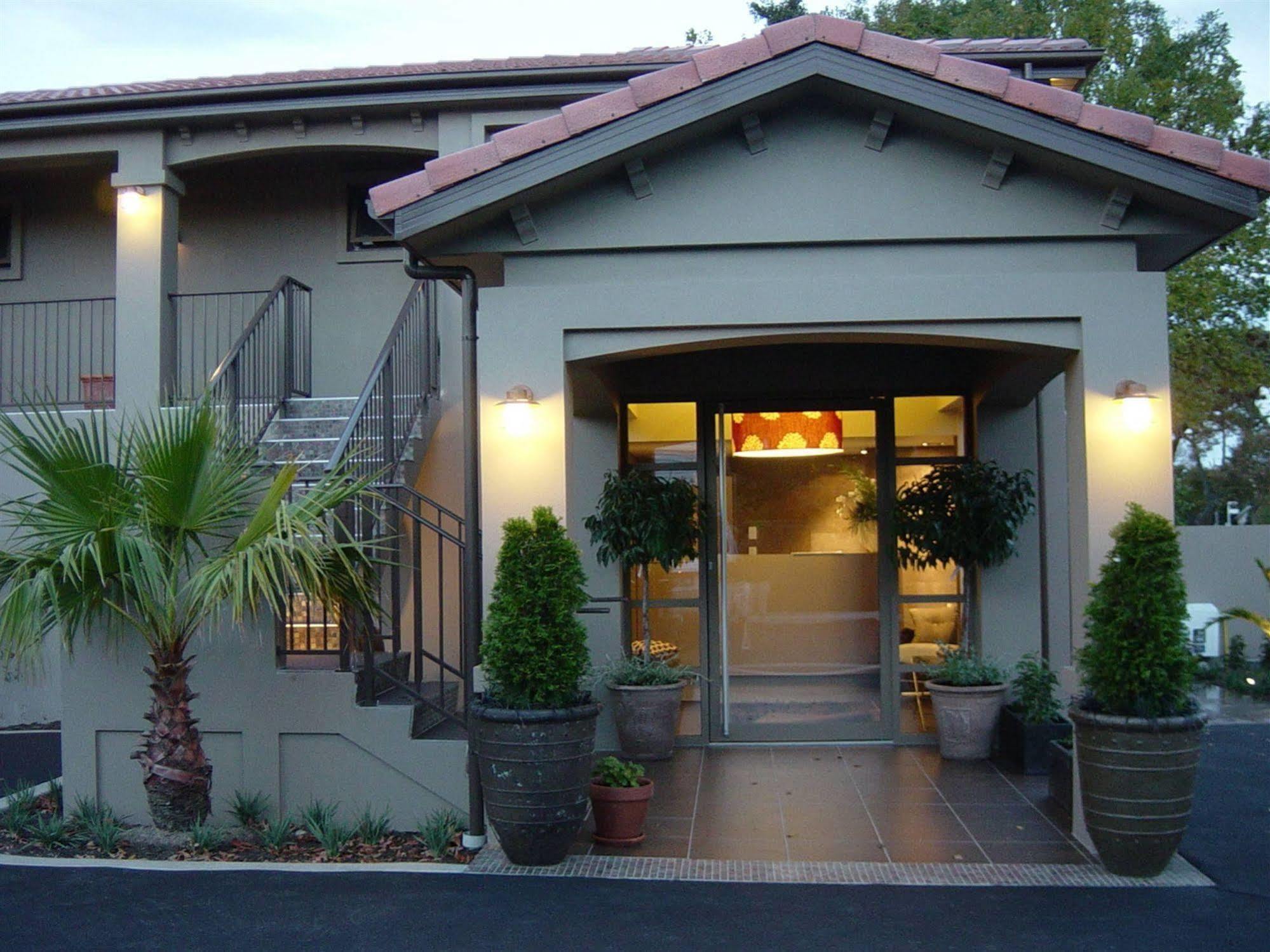 Terra Vive Suites & Apartments Christchurch Exterior foto